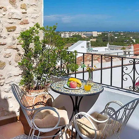 Hotel Casona De Flores 3*